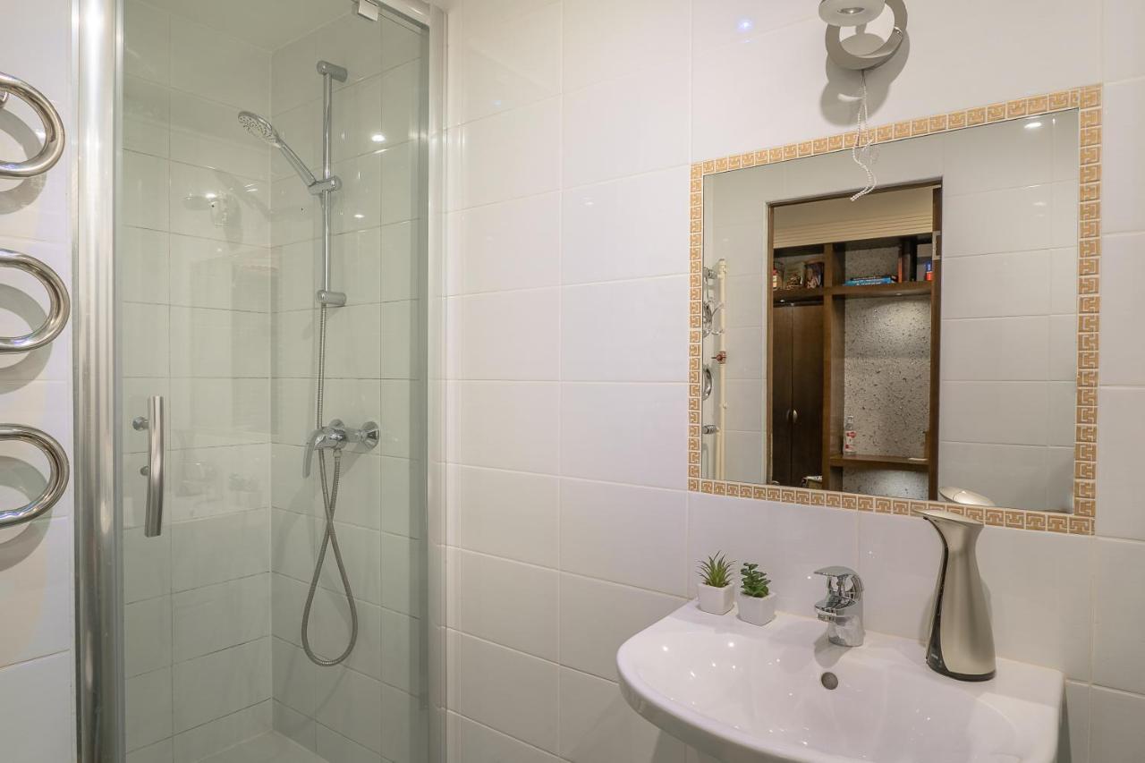 Andrea Apartment Liepaja Ngoại thất bức ảnh